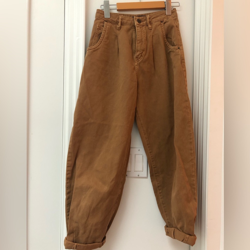 Zara Balloon Fit Tapered Brown Jeans Size 0
